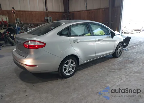 2014 Ford Fiesta Se z USA, uszkodzony, nr VIN 3FADP4BJ5EM144745